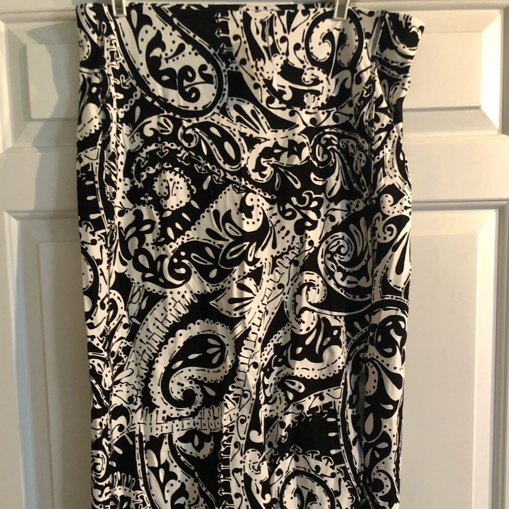 Loft black and white maxi skirt.  NWT